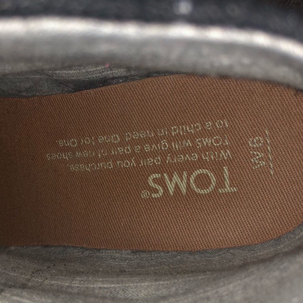 Tom’s Suede Bootie - Picture 5 of 8